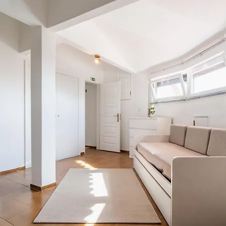 Bed & Breakfast Matias House 4*