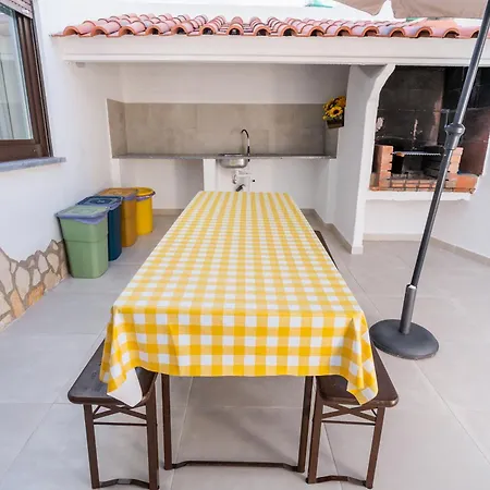 Matias House Bed & Breakfast